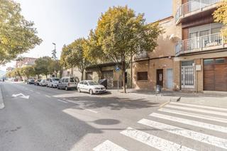 Chalet  Av de catalunya. Solvia inmobiliaria  casa montcada i reixac