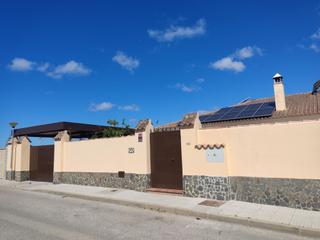 Chalet  C/ pico del torreón. Solvia inmobiliaria  chalet independiente puerto de santa maría