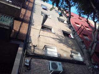 Piso  C/ solsona. Solvia inmobiliaria  piso badalona