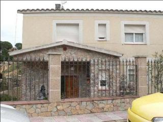Xalet  C/ bedoll. Solvia inmobiliaria  chalet independiente vidreres