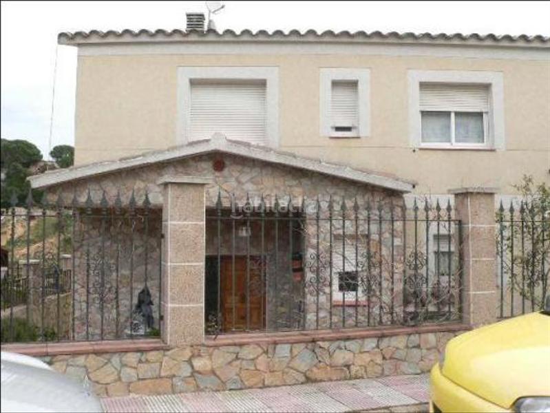 Foto a8abcfb6-9400-4a5d-b247-eb6e1b604825. Xalet amb piscina a Aiguaviva Parc Vidreres