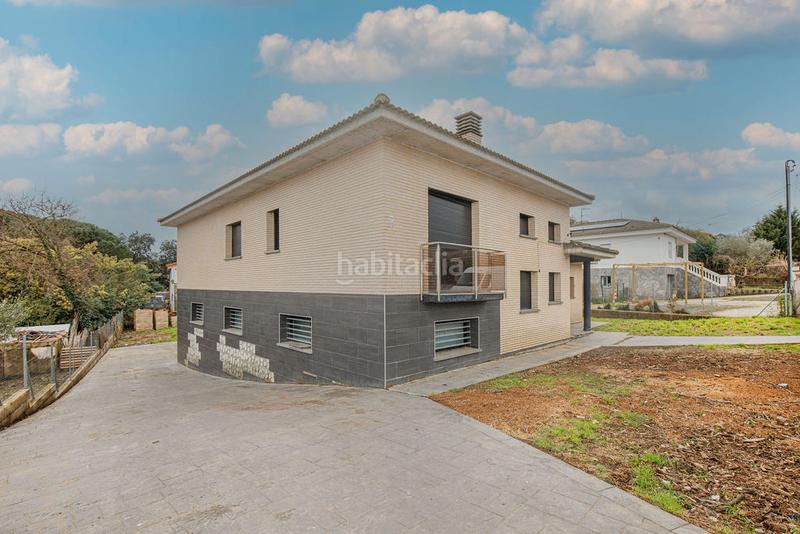 Foto cfb9bc74-b26f-414a-b8dc-9e730d56c763. Chalet solvia inmobiliaria chalet independiente en Caldes de Malavella