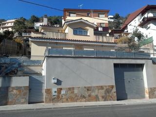Chalet  Pasaje sant lluis. Solvia inmobiliaria  chalet independiente vallirana