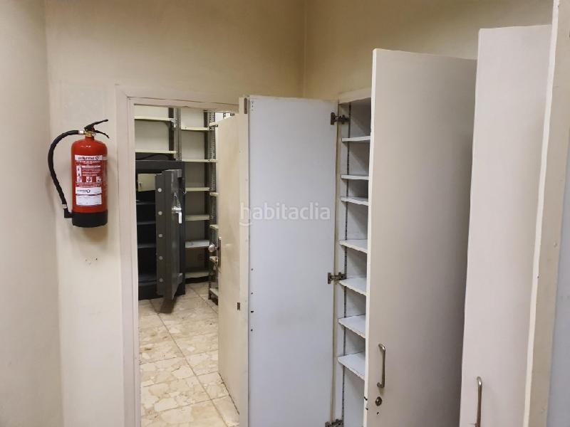 Foto 7af9689e-a575-4f03-94a2-3c858ca13b16. Lloguer local comercial a Salesas - Foncalada - Campoamor Oviedo