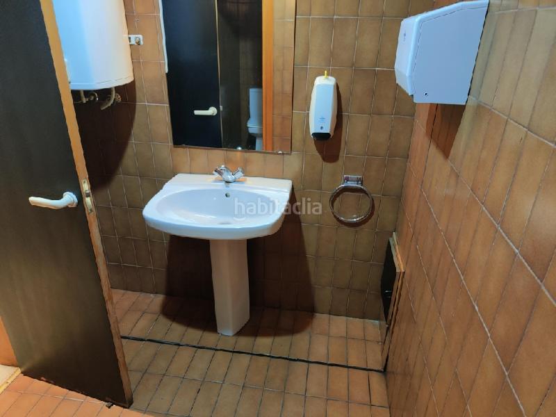 Foto 2475c609-effe-498f-9642-1d0378383e5a. Location local commercial dans Salesas - Foncalada - Campoamor Oviedo