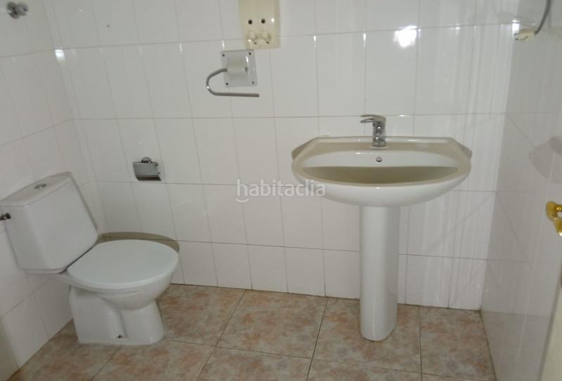 Foto 6510e8dd-7dd4-4de2-abf9-10f1cf9965bd. Rent business premise in Carolina (La)