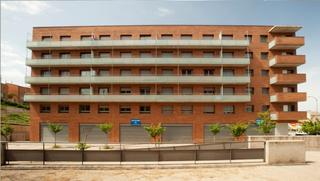 Location Local commercial  C/ joan fuster. Solvia inmobiliaria  locales manresa