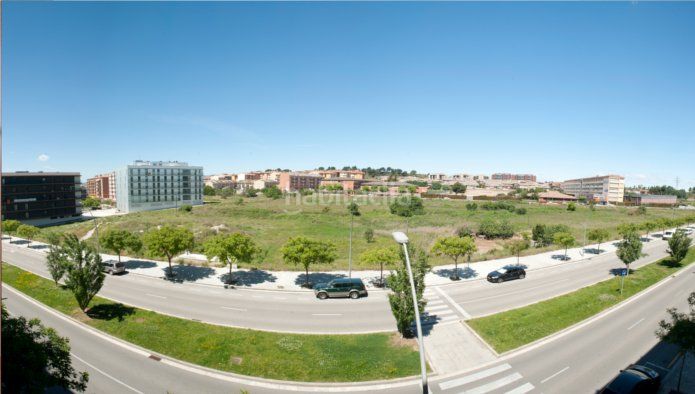 Foto 74a2eb0d-d86c-4153-ba49-8e8f3e3d1e34. Rent office space in bases de Manresa - carretera de santpedor Manresa
