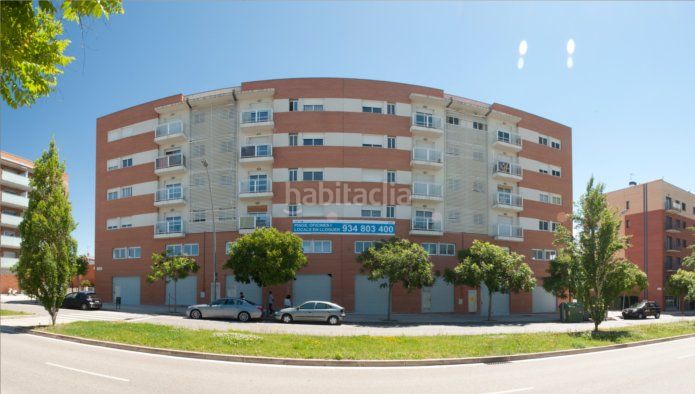 Foto ee2a6602-2372-48dd-97ea-ba70d3a060b4. Rent office space in bases de Manresa - carretera de santpedor Manresa