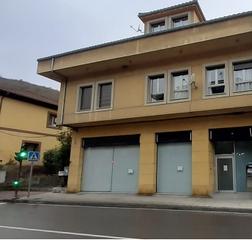 Lloguer Local Comercial  Cr general. Solvia inmobiliaria  locales ujo