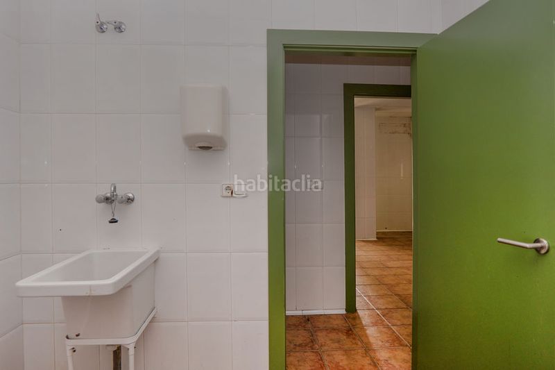 Foto b8e13d6f-7ef3-42ec-a705-c790ca6df5ce. Business premise in Santomera