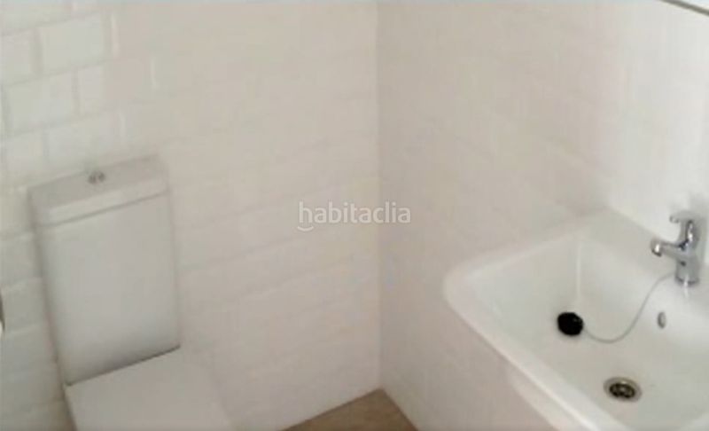 Foto c8d86e35-f4a1-4d71-8eec-66afc1693650. Casa aparellada amb aparcament a Ceutí