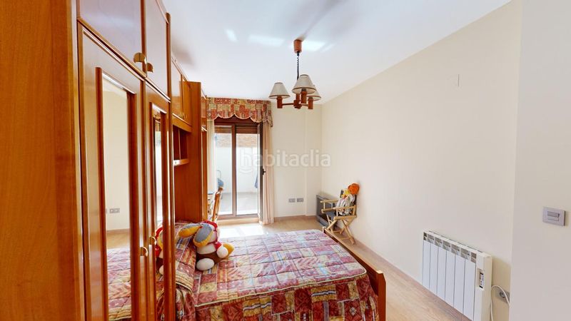 Foto bb874316-5002-4db8-80cd-79616db89b07. Xalet amb aparcament a Torredelcampo