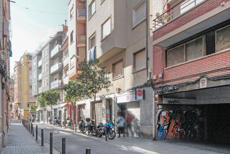 Foto 3271f3d9-e90f-4f3d-af5c-fbd60763c719. Geschäftsraum in Collblanc Hospitalet de Llobregat (L´)