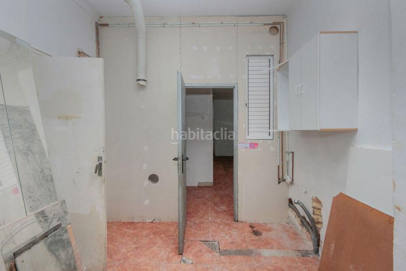 Foto f7e6e7f0-e8c4-4d5b-9b93-2f82fb0c2cdd. Geschäftsraum in Collblanc Hospitalet de Llobregat (L´)