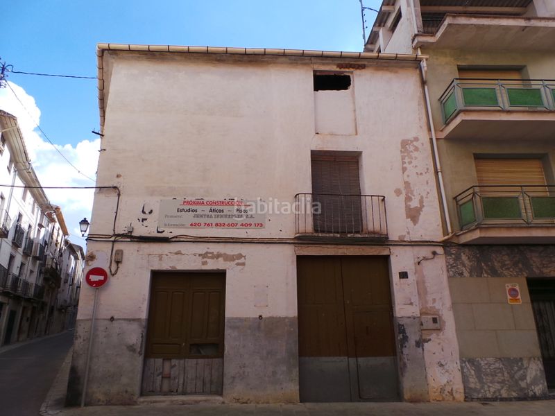 Foto 566cb932-476d-4050-8c25-d112e63eb4e3. Casa aparellada a Cocentaina