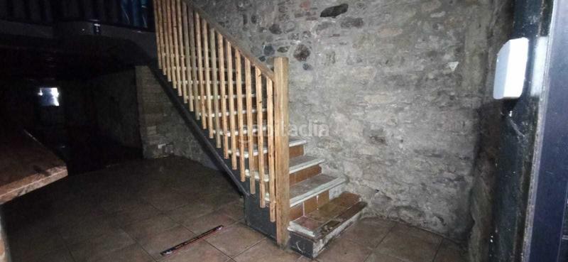 Foto 4aaec05e-3b65-4814-8c10-3b97426d64a8. Local comercial a Barri Antic Manresa