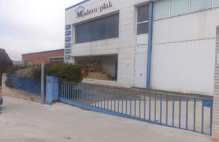 Nau industrial  C/ italia. Solvia inmobiliaria  nave industrial igualada