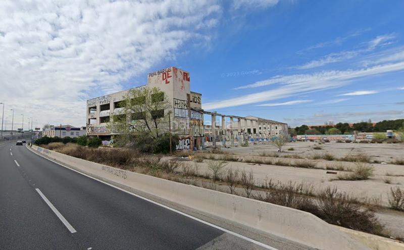 Foto 186def7d-7595-447d-add0-f43bcf558dd3. Landgut in Polígono Europa Alcalá de Henares