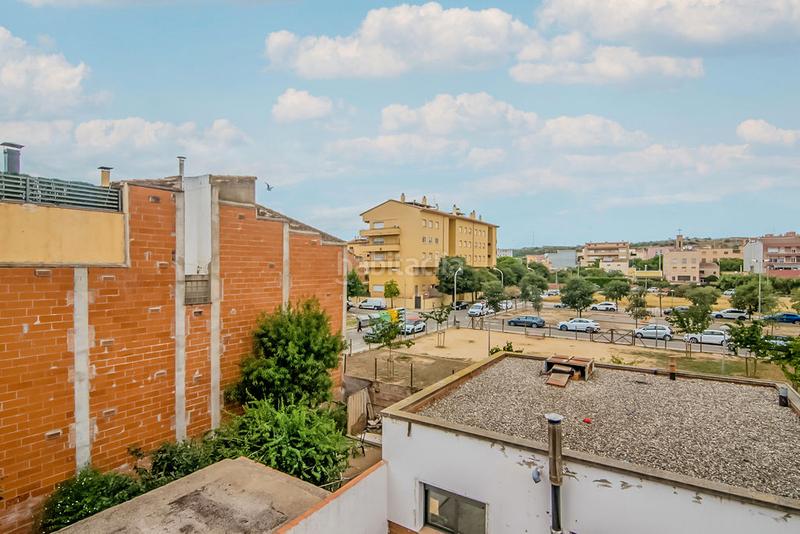 Foto 9fbb287e-3454-4a81-8736-3d3e3a91e41a. Edificio solvia inmobiliaria edificio en Poble Nou-Olivar Gran Figueres