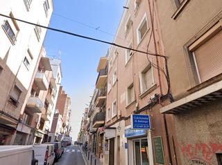 Local Comercial en C/ Pujos