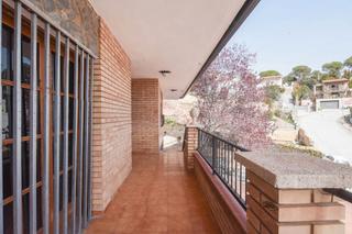 Xalet  C/ les baumes. Solvia inmobiliaria  chalet independiente sant llorenç savall