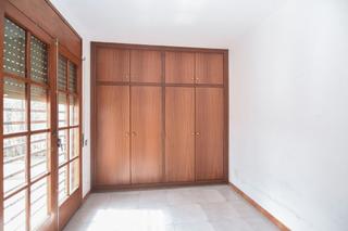 Chalet  C/ les baumes. Solvia inmobiliaria  chalet independiente sant llorenç savall