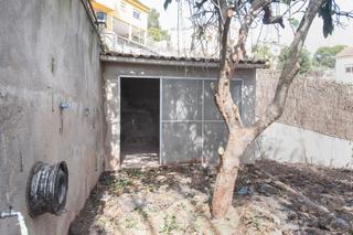 Chalet  C/ les baumes. Solvia inmobiliaria  chalet independiente sant llorenç savall
