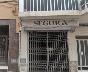 Local Comercial  C/ tinent coronel sagues. Solvia inmobiliaria  locales sant sadurní danoia