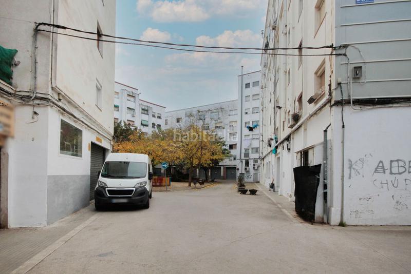 Foto dd6233c6-4f1b-4ed2-b05e-9322a6a7d8a1. Local comercial a Can Mas Ripollet