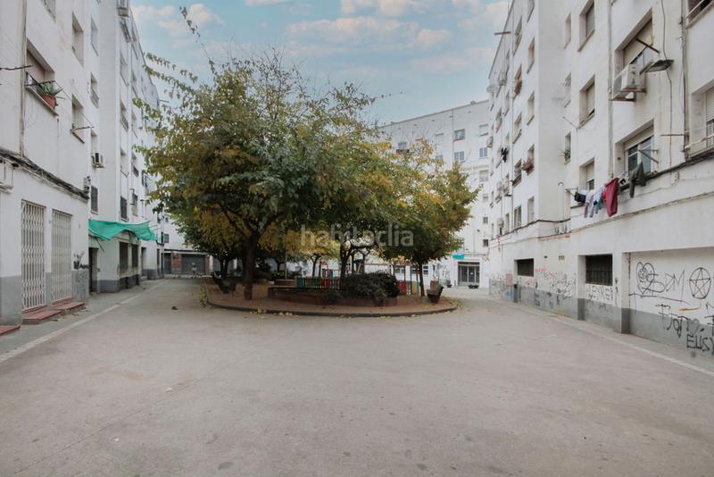 Foto e852b346-420c-4bc5-bcfd-e4fff05093ca. Local comercial a Can Mas Ripollet