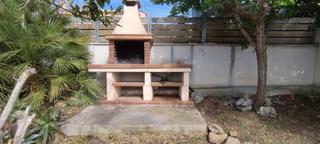 Casa aparellada  C/ acacia. Solvia inmobiliaria  chalet adosado olèrdola