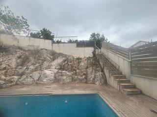 Doppelhaus  C/ acacia. Solvia inmobiliaria  chalet adosado olèrdola