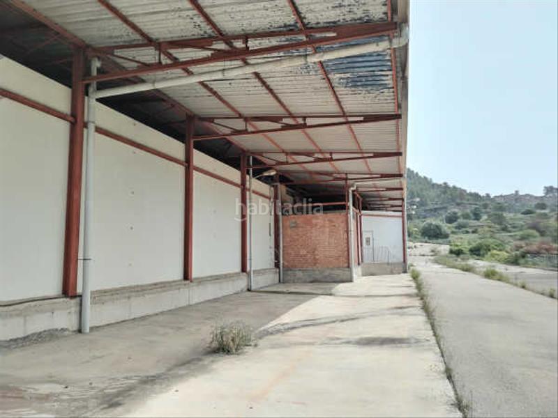 Foto 6bf88557-4b1a-440f-88a1-a3f5d8496179. Capannone industriale in Talamanca