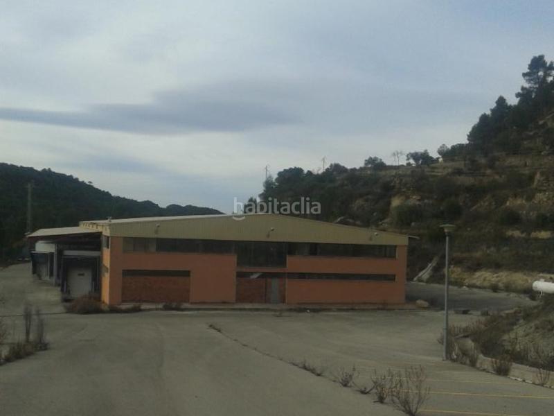 Foto b0798c2b-1fe4-4724-ab80-e8d830c8a598. Capannone industriale in Talamanca