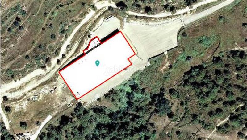 Foto b69cb27b-4331-4a96-972c-937fd5cfdb59. Capannone industriale in Talamanca