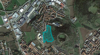 Finca rústica  Peça del marge gran i de la coma. Solvia inmobiliaria  suelo urbanizable olot