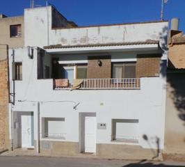 Doppelhaus  C/ finisterra. Solvia inmobiliaria  chalet adosado tortosa