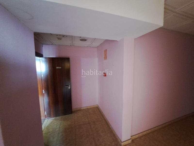 Foto b4bb427d-3497-4ae5-9816-e134569e3f08. Fabrikhalle in Nuevo Parque - Los Rosales - Tráfico Pesado Huelva