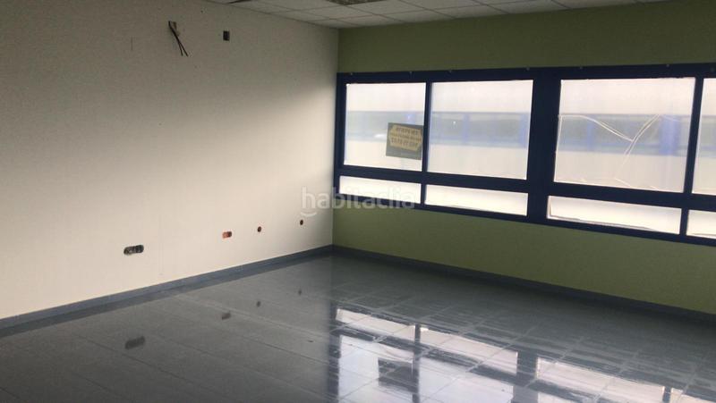 Foto ff85c7b8-82ef-4e1e-815e-3bfed5c476b3. Local comercial a La Motilla - Fuente del Rey Dos Hermanas