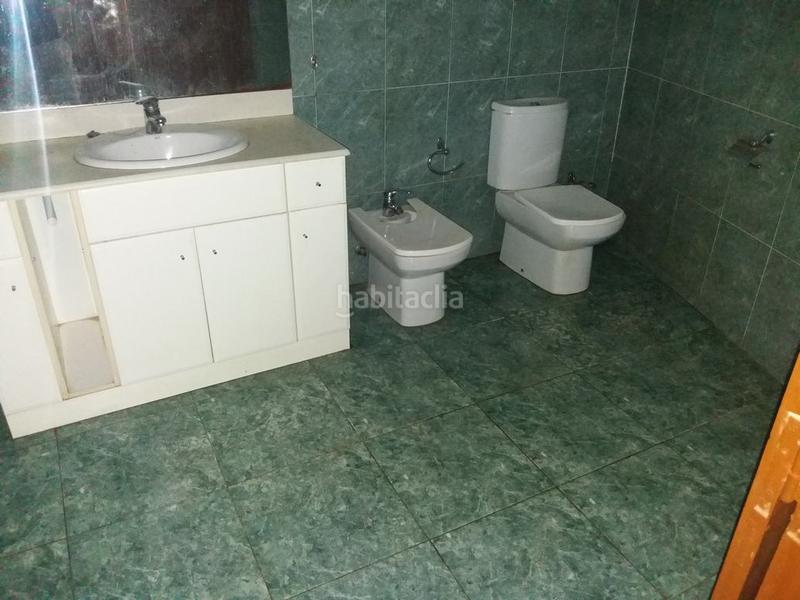 Foto b5ef8de7-4ba3-4eb4-badc-f2cbfc4e9727. Casa pareada solvia inmobiliaria chalet adosado en Zarratón