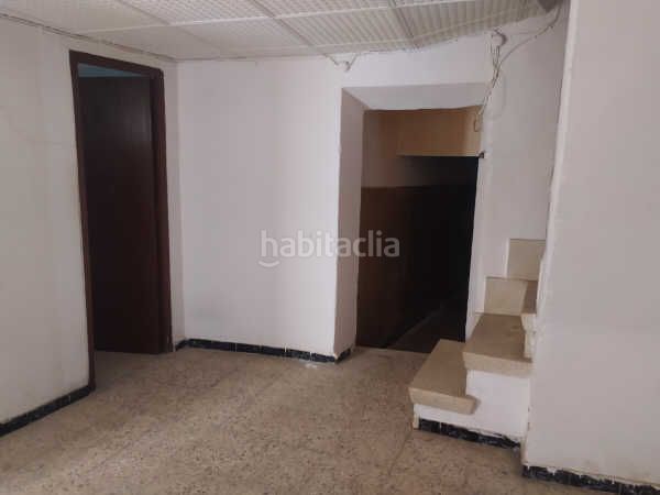 Foto c9e0a445-923d-421e-b3d9-58e191937426. Casa aparellada a Cehegín