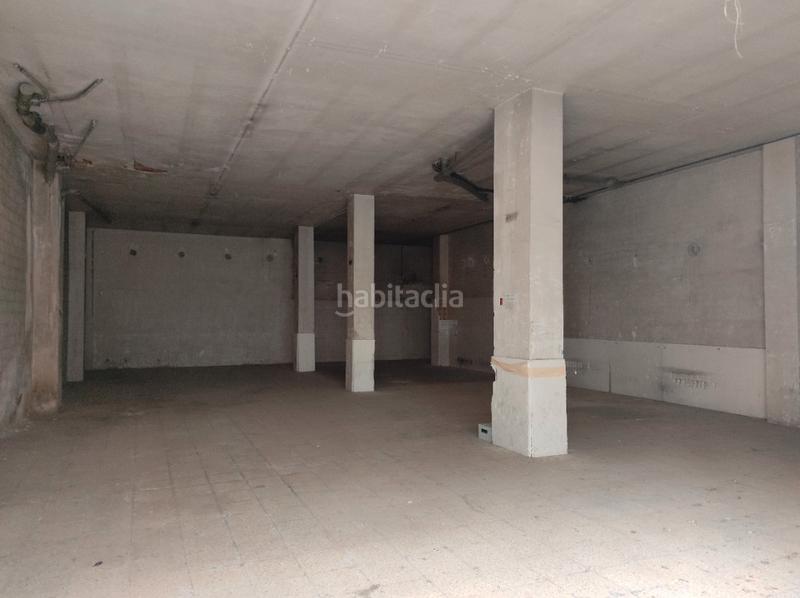 Foto 8f3d7c44-c337-4957-bd30-f5a891f890ac. Locale commerciale in Ponent Reus