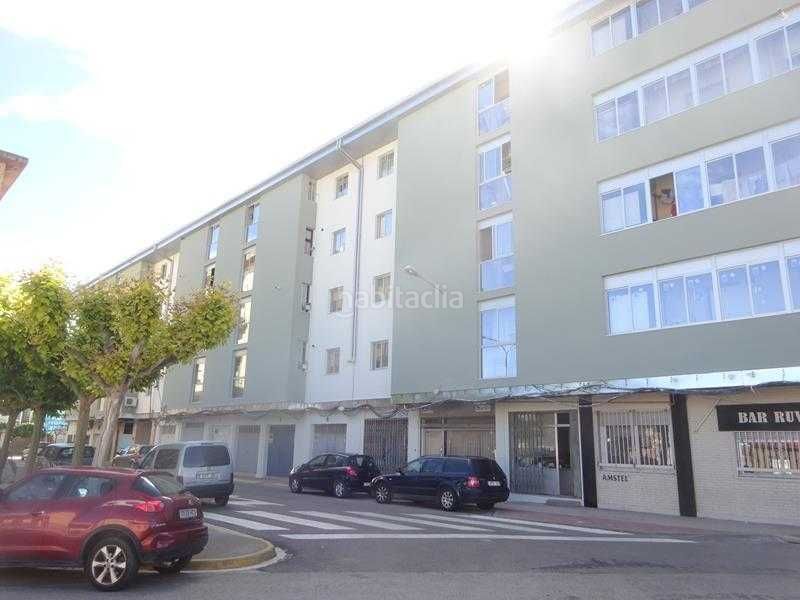 Foto f426c1bd-7059-498c-aeaa-dcc4bb6791c1. Local comercial a Lourdes Tudela