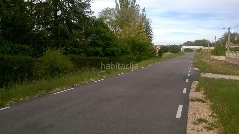 Foto 2c1398fb-38ad-4f10-b771-e21a1492264a. Finca rústica solvia inmobiliaria suelo urbanizable en Madrigalejo del Monte