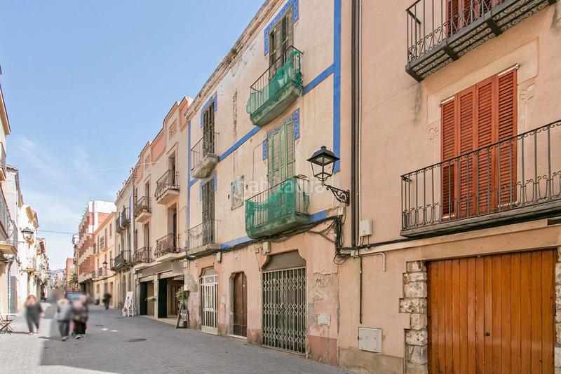 Foto cc1b299e-0728-4f36-8d39-fd78591c0b13. Casa bifamiliare in Nucli Urbà Esparreguera