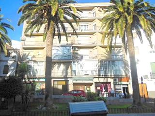 Pis  C/ cuesta arca. Solvia inmobiliaria  piso loja