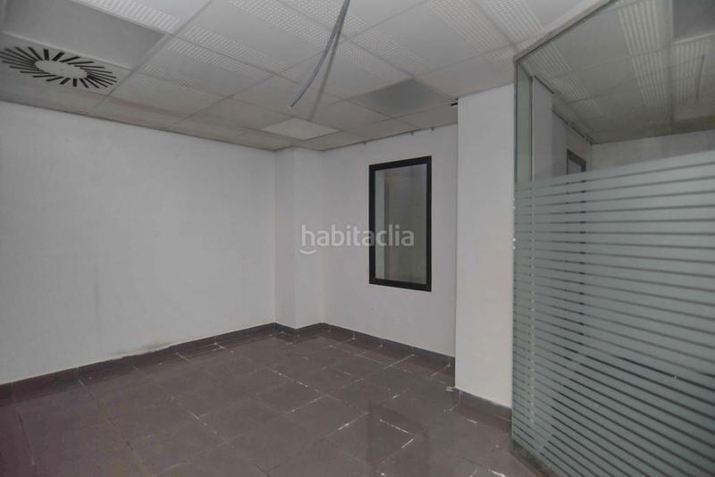 Foto 5732652f-4c4b-457d-9396-becd72545400. Locale commerciale in Sistrells Badalona