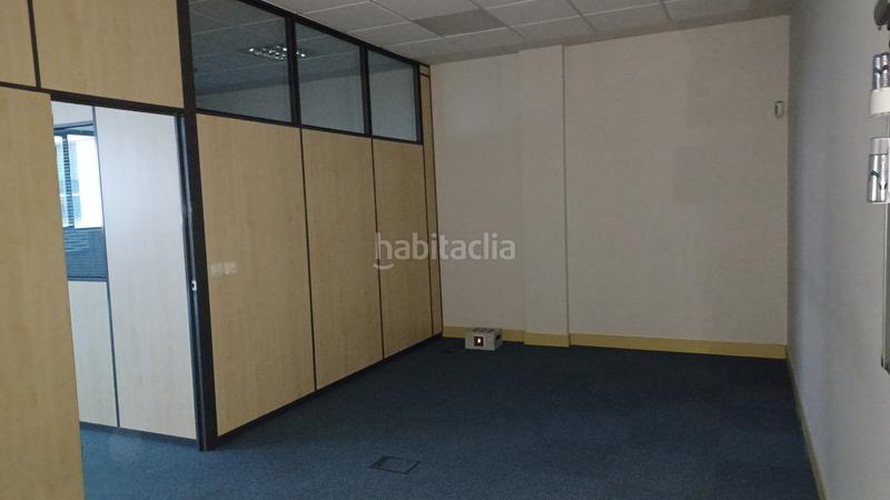 Foto 4abf4a39-a8d9-42a5-b334-15d06cd2939b. Aparcament cotxe a Betoño Vitoria - Gasteiz