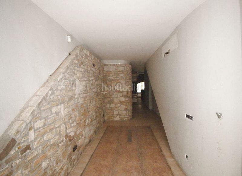 Foto f61bfe30-1e13-4d0f-a438-ff39431b644b. Local comercial a Tàrrega